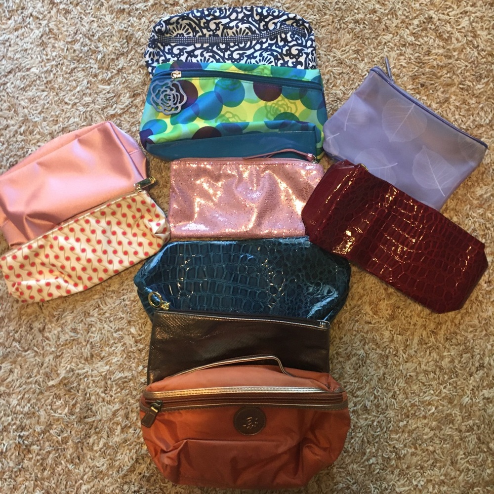 10 BEAUTIFUL make up bags